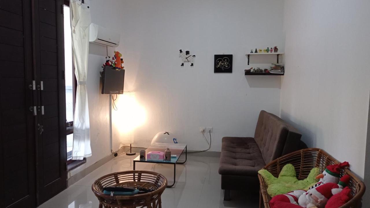 Neny'S Homestay Saba Zewnętrze zdjęcie